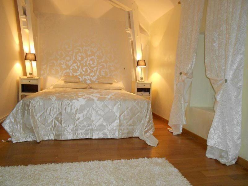 Domaine De Puycarpin Hotel Belves-de-Castillon ภายนอก รูปภาพ